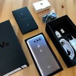 LG V30 smartphone brand new